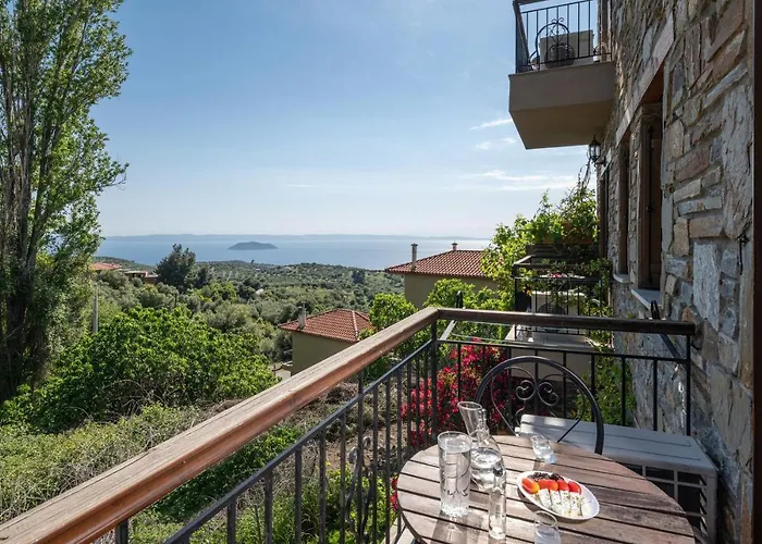 Konukevi Chorostasi 3*