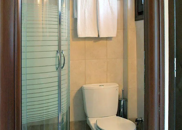 Chorostasi Konukevi 3*