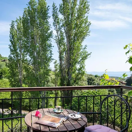 Chorostasi Pensión 3*