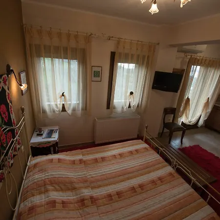 Chorostasi ゲストハウス 3*